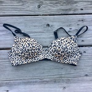 Victoria’s Secret Pink v-neck push-up bra 32A